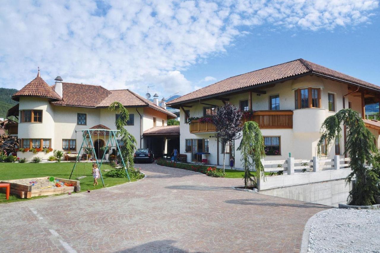 Apartment In Naz-Sciaves With Garden Natz-Schabs المظهر الخارجي الصورة